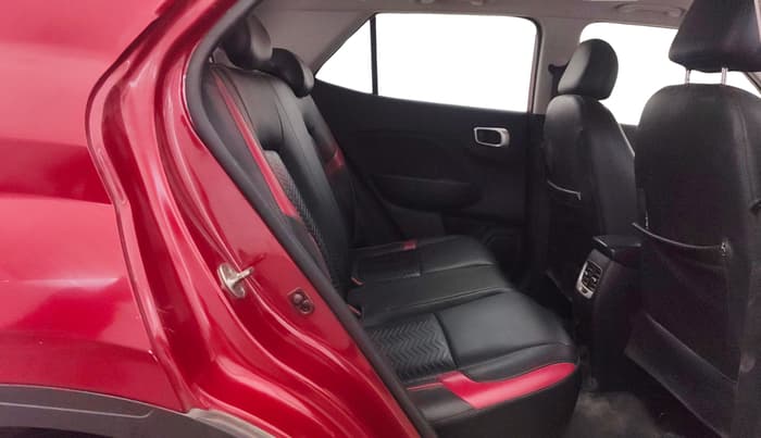 2019 Hyundai VENUE SX PLUS 1.0 TURBO DCT, Petrol, Automatic, 47,629 km, Right Side Rear Door Cabin