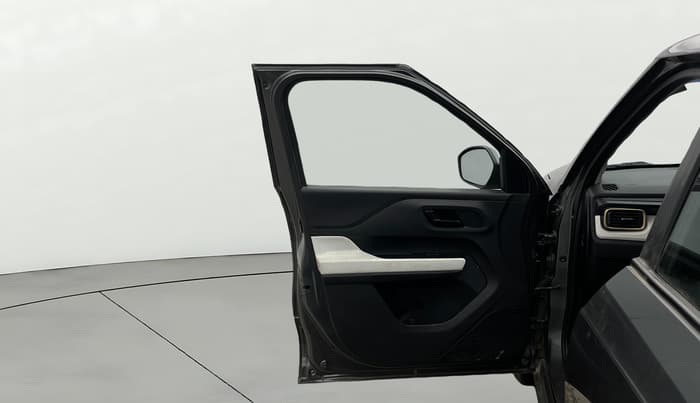 2023 Tata PUNCH ACCOMPLISHED DAZZLE SUNROOF CNG MT, CNG, Manual, 20,152 km, LHS Front Door