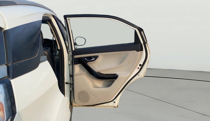 2021 Tata NEXON XZA PLUS SUNROOF PETROL, Petrol, Automatic, 70,641 km, RHS Rear Door