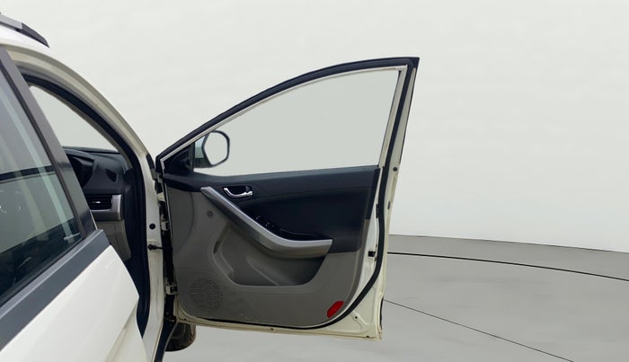 2018 Tata NEXON XZ PLUS PETROL, Petrol, Manual, 78,066 km, RHS Front Door