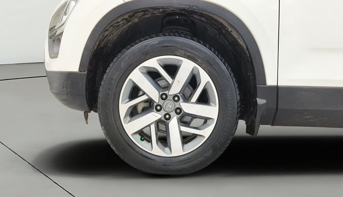 2023 Tata Safari XZA PLUS O 6STR, Diesel, Automatic, 33,899 km, Left Front Wheel