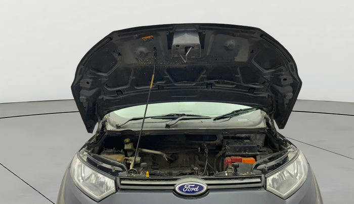 2015 Ford Ecosport AMBIENTE 1.5L PETROL, Petrol, Manual, 1,13,998 km, Open Bonet