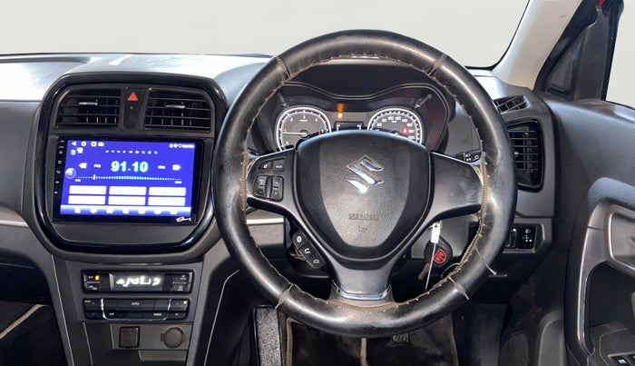 2017 Maruti Vitara Brezza ZDI, Diesel, Manual, 39,583 km, Steering Wheel Close Up