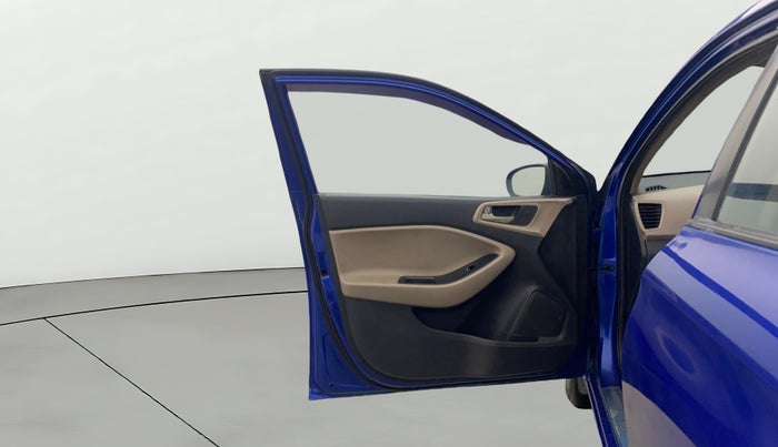 2016 Hyundai Elite i20 MAGNA 1.2, Petrol, Manual, 1,08,138 km, LHS Front Door