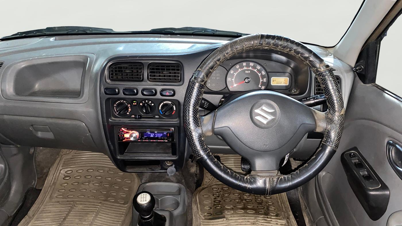 2013 Maruti Alto K10 LXI, Petrol, Manual, 66,801 km, Steering Wheel Close Up