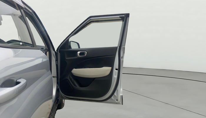 2022 Hyundai VENUE S(O) 1.2, Petrol, Manual, 3,759 km, RHS Front Door