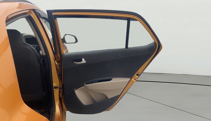 2015 Hyundai Grand i10 ASTA AT 1.2 KAPPA VTVT, Petrol, Automatic, 60,738 km, RHS Rear Door