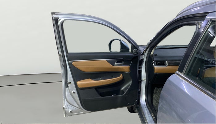 2024 Honda ELEVATE ZX MT, Petrol, Manual, 15,340 km, LHS Front Door