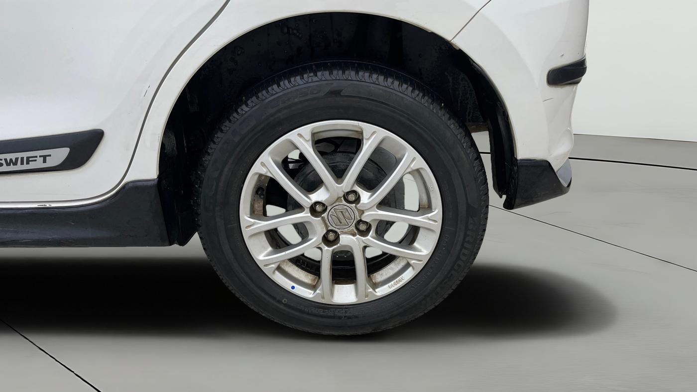 2023 Maruti Swift ZXI AMT, Petrol, Automatic, 33,532 km, Left Rear Wheel