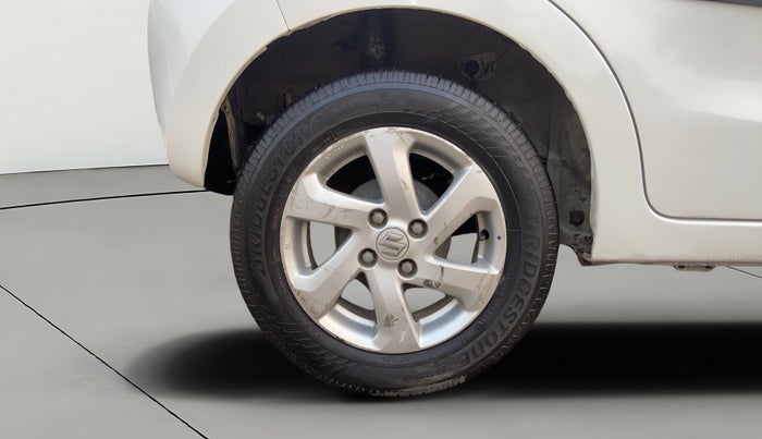 2014 Maruti Celerio ZXI (O), Petrol, Manual, 79,716 km, Right Rear Wheel