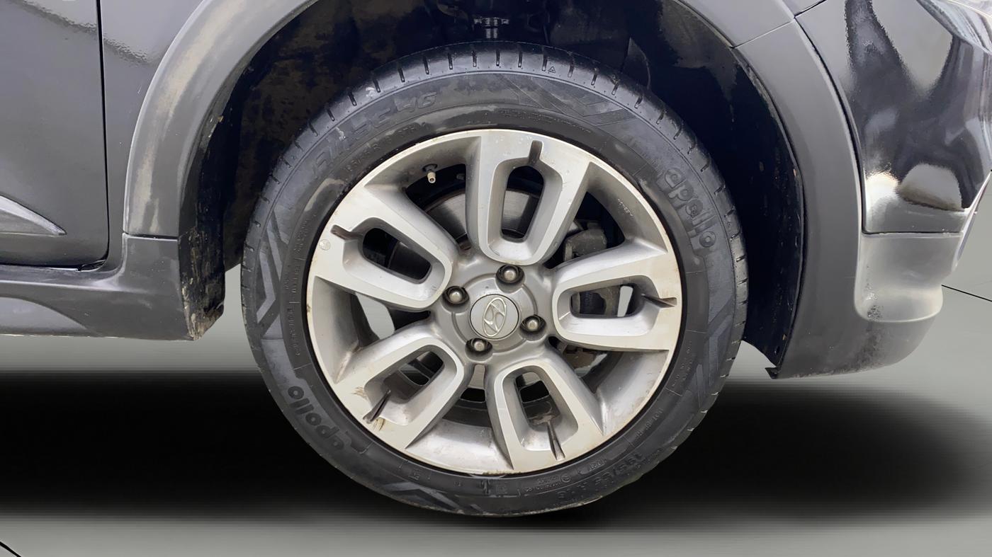 2017 Hyundai i20 Active 1.2 S, Petrol, Manual, 60,660 km, Right Front Wheel