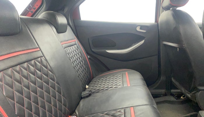 2016 Ford New Figo TITANIUM 1.2 PETROL MT, Petrol, Manual, 35,844 km, Right Side Rear Door Cabin