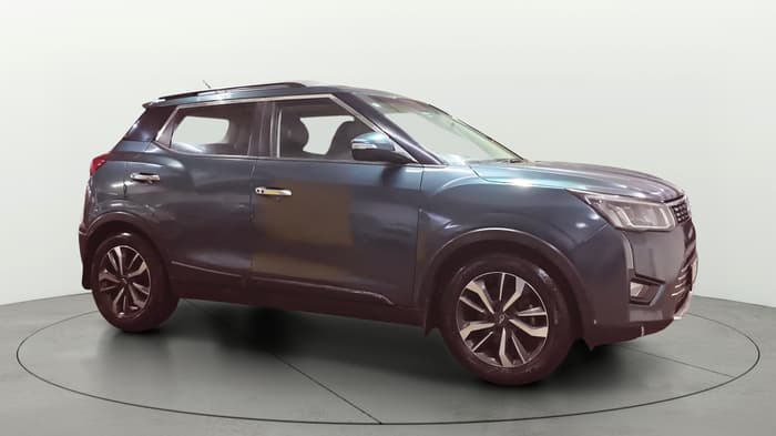 2020 Mahindra XUV300 W8 (O) 1.2 PETROL, CNG, Manual, 94,760 km, Right Front Diagonal