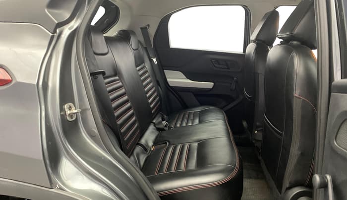 2023 Tata PUNCH PURE MT, Petrol, Manual, 19,777 km, Right Side Rear Door Cabin