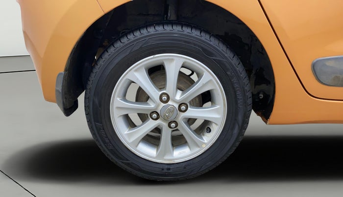 2015 Hyundai Grand i10 ASTA AT 1.2 KAPPA VTVT, Petrol, Automatic, 62,331 km, Right Rear Wheel