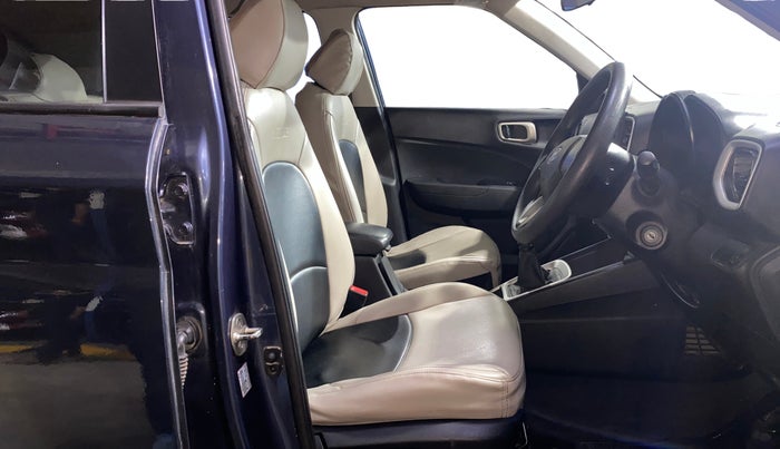 2019 Hyundai VENUE S 1.2, Petrol, Manual, 31,594 km, Right Side Front Door Cabin