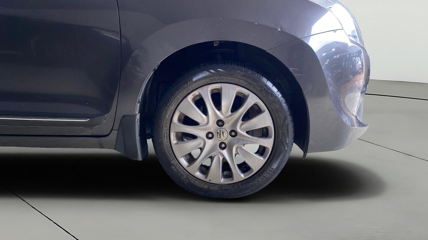 2018 Maruti Baleno ALPHA PETROL 1.2, Petrol, Manual, 25,202 km, Right Front Wheel