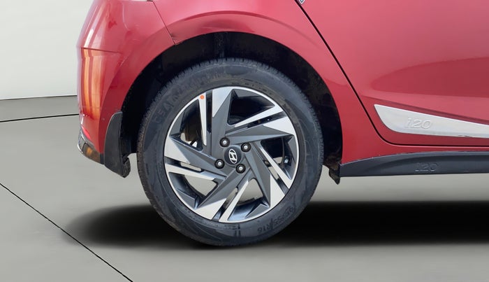 2022 Hyundai NEW I20 ASTA (O) 1.2 MT, Petrol, Manual, 53,181 km, Right Rear Wheel