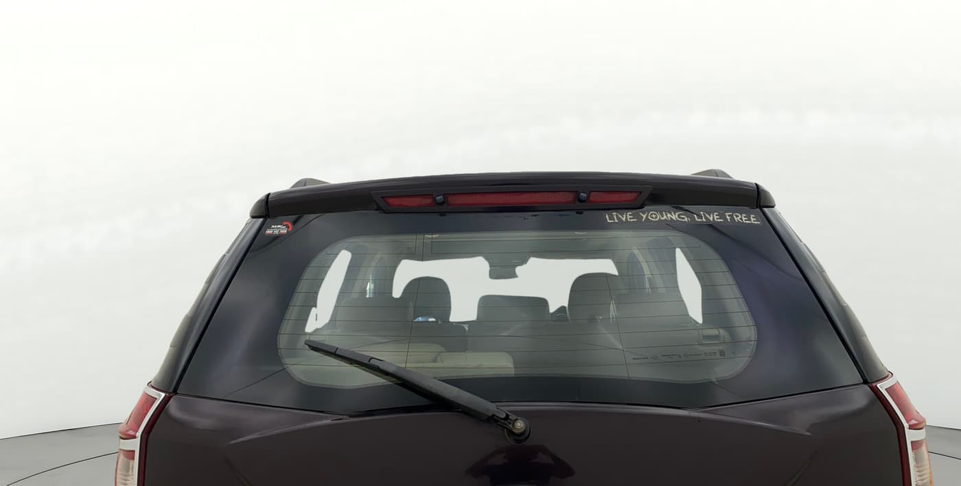 2017 Mahindra XUV500 W10 AT, Diesel, Automatic, 56,401 km, Rear Windshield