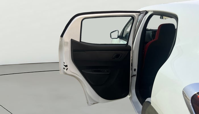 2024 Renault Kwid RXT 1.0 AMT, Petrol, Automatic, 18,999 km, LHS Rear Door