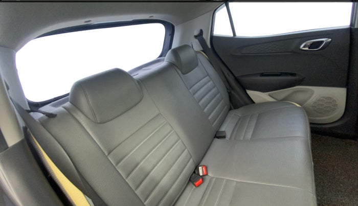 2022 Hyundai GRAND I10 NIOS SPORTZ 1.2 KAPPA VTVT, Petrol, Manual, 28,241 km, Right Side Rear Door Cabin