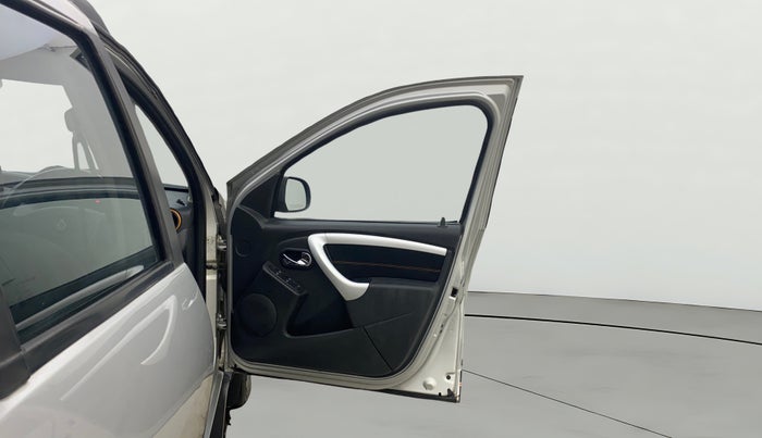 2016 Renault Duster RXL 85PS EXPLORE, Diesel, Manual, 41,789 km, RHS Front Door