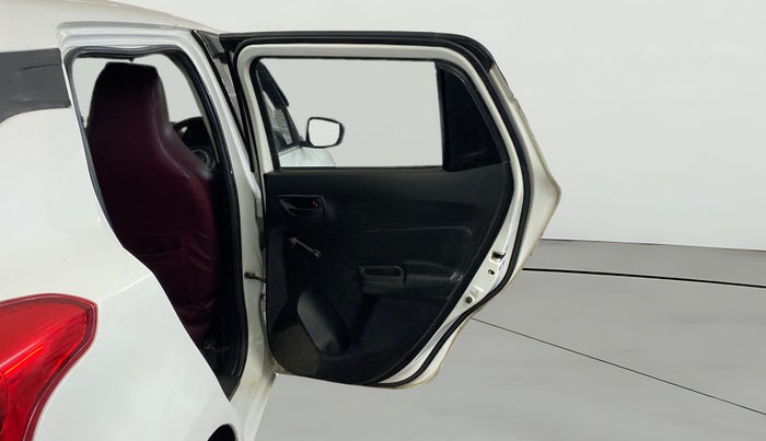 2020 Maruti Swift LXI, CNG, Manual, 94,918 km, RHS Rear Door