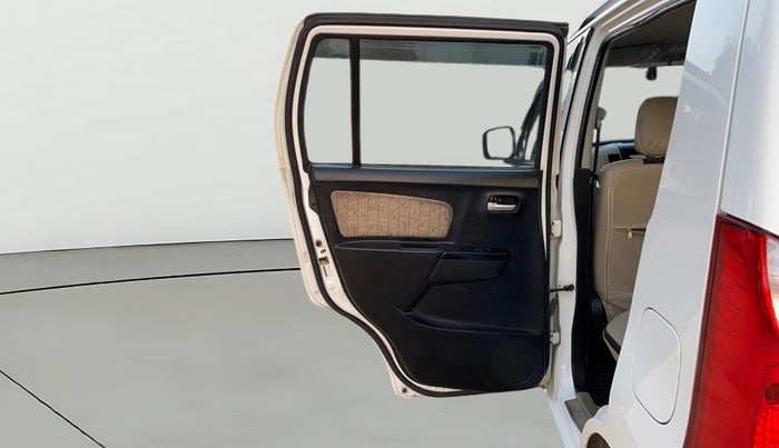 2017 Maruti Wagon R 1.0 VXI, CNG, Manual, 71,620 km, LHS Rear Door