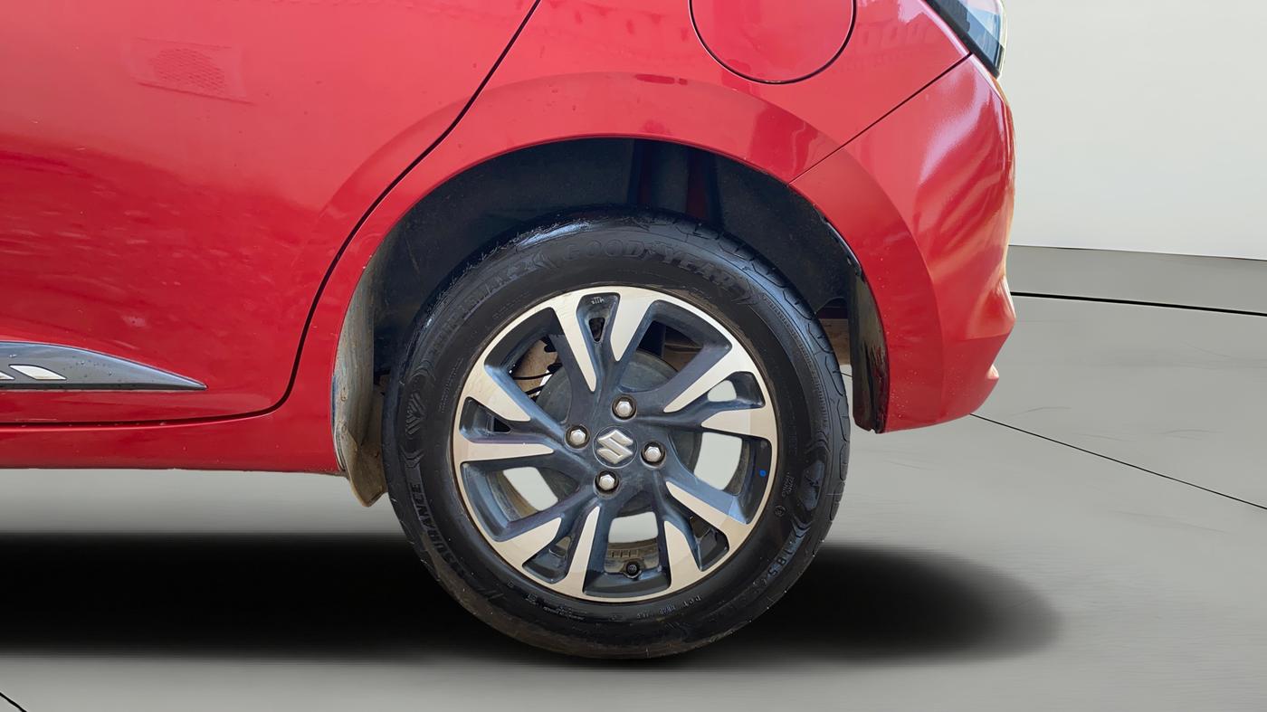 2024 Maruti Swift ZXI PLUS, Petrol, Manual, 49,114 km, Left Rear Wheel