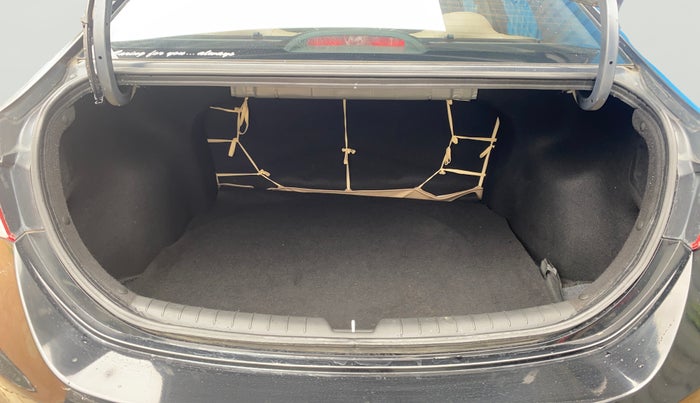 2019 Hyundai Verna 1.6 VTVT SX + AT, Petrol, Automatic, 40,950 km, Boot Open Zoomed View