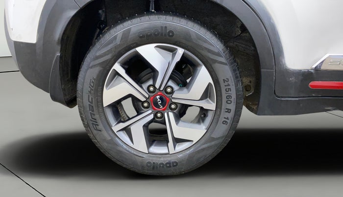 2021 KIA SONET GTX PLUS 1.5 AT, Diesel, Automatic, 39,311 km, Right Rear Wheel