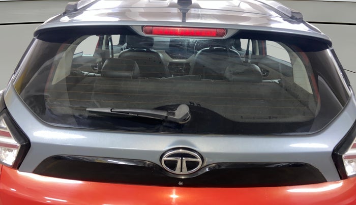 2021 Tata NEXON XZA PLUS SUNROOF DUAL TONE PETROL, Petrol, Automatic, 50,137 km, Rear Windshield
