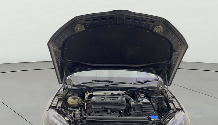 2016 Skoda Superb L&K 1.8 TSI AT, Petrol, Automatic, 52,309 km, Open Bonet