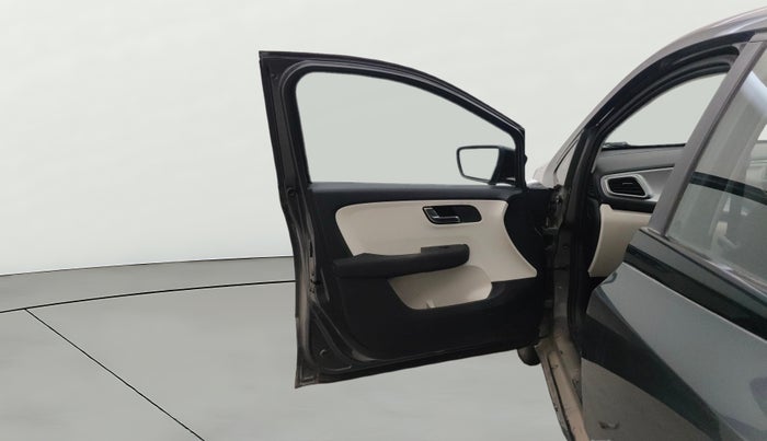 2022 Tata ALTROZ XZA, Petrol, Automatic, 30,142 km, LHS Front Door