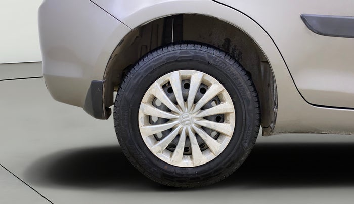 2016 Maruti Swift Dzire VXI, Petrol, Manual, 28,227 km, Right Rear Wheel