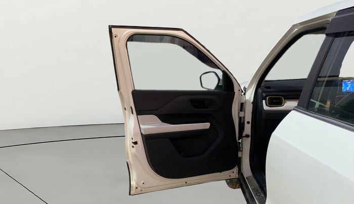 2023 Tata PUNCH ACCOMPLISHED MT, Petrol, Manual, 28,784 km, LHS Front Door