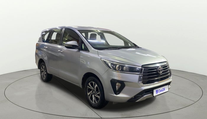 2021 Toyota Innova Crysta 2.4 VX 8 STR, Diesel, Manual, 74,098 km, Right Front Diagonal