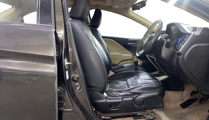 2016 Honda City 1.5L I-VTEC VX (O) MT, Petrol, Manual, 1,01,098 km, Right Side Front Door Cabin