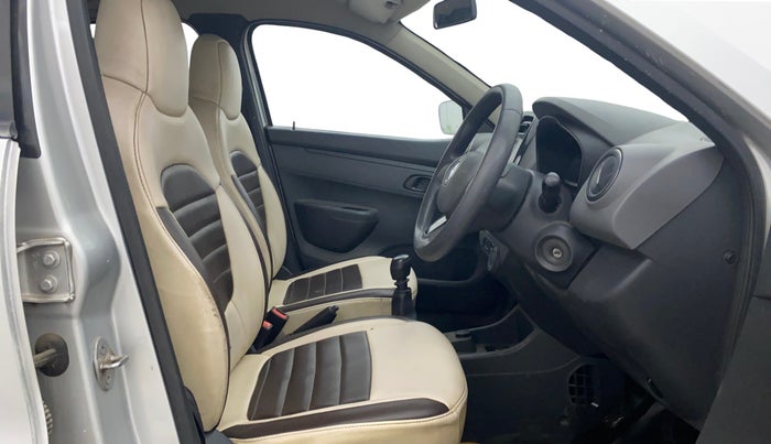 2016 Renault Kwid RXT 0.8, Petrol, Manual, 43,670 km, Right Side Front Door Cabin