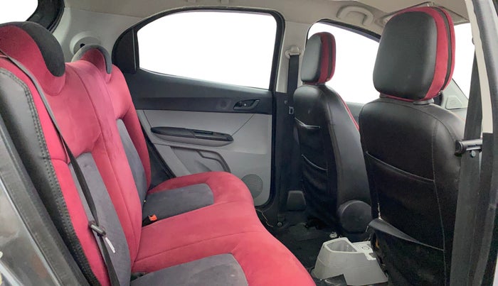 2022 Tata Tiago XM CNG, CNG, Manual, 98,417 km, Right Side Rear Door Cabin