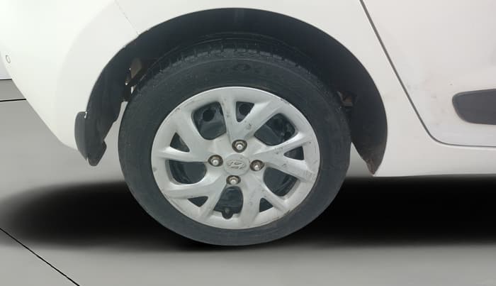 2017 Hyundai Grand i10 SPORTZ (O) 1.2 KAPPA VTVT, Petrol, Manual, 36,753 km, Right Rear Wheel