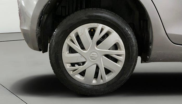 2014 Maruti Swift VXI, Petrol, Manual, 38,311 km, Right Rear Wheel