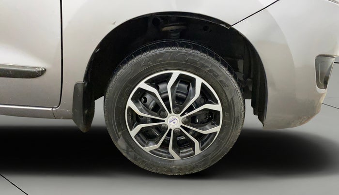 2017 Maruti Wagon R 1.0 LXI CNG, CNG, Manual, 89,289 km, Right Front Wheel