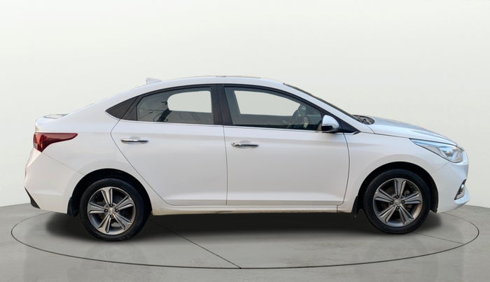 2018 Hyundai Verna 1.6 VTVT SX O, Petrol, Manual, 75,339 km, Right Side View