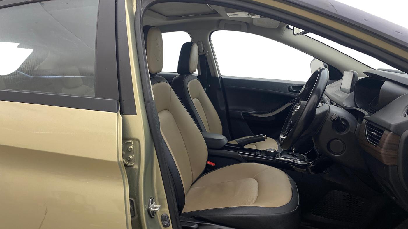 2022 Tata NEXON XZA PLUS KAZIRANGA PETROL, Petrol, Automatic, 98,852 km, Right Side Front Door Cabin
