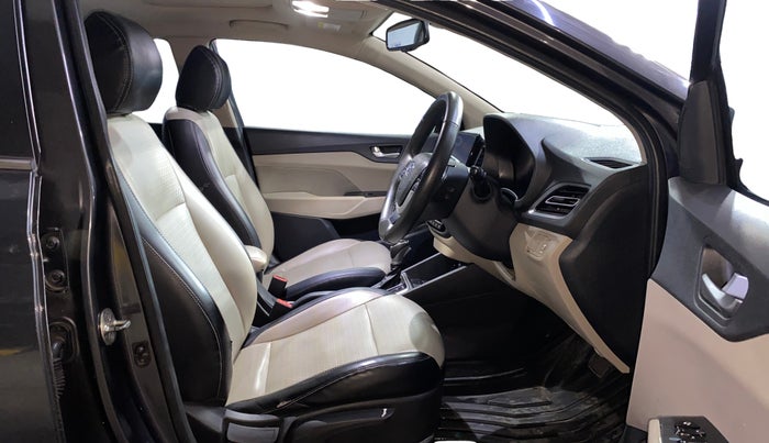 2022 Hyundai Verna SX 1.5 CRDI AT, Diesel, Automatic, 73,143 km, Right Side Front Door Cabin