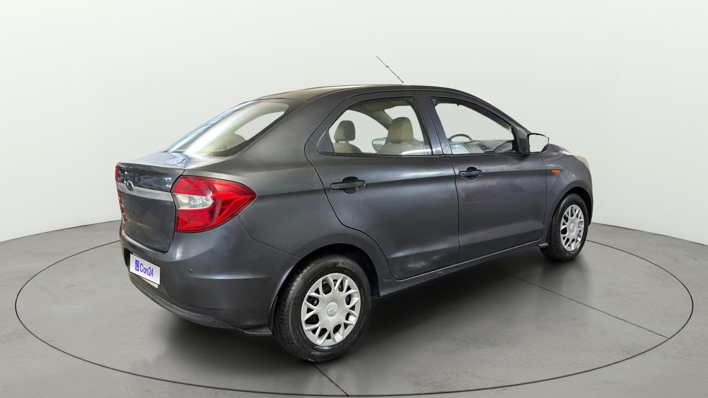 2016 Ford Figo Aspire AMBIENTE 1.2 PETROL, Petrol, Manual, 75,718 km, Right Back Diagonal
