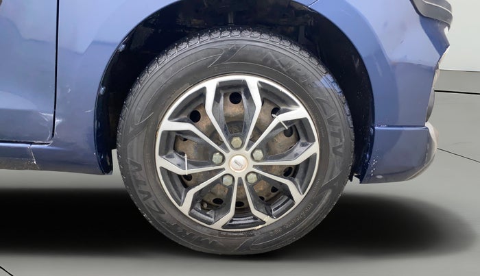 2018 Maruti Ertiga VXI, Petrol, Manual, 57,983 km, Right Front Wheel