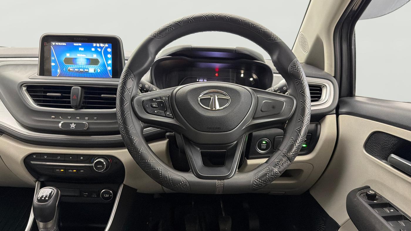 2023 Tata ALTROZ XZ CNG, CNG, Manual, 39,709 km, Steering Wheel Close Up
