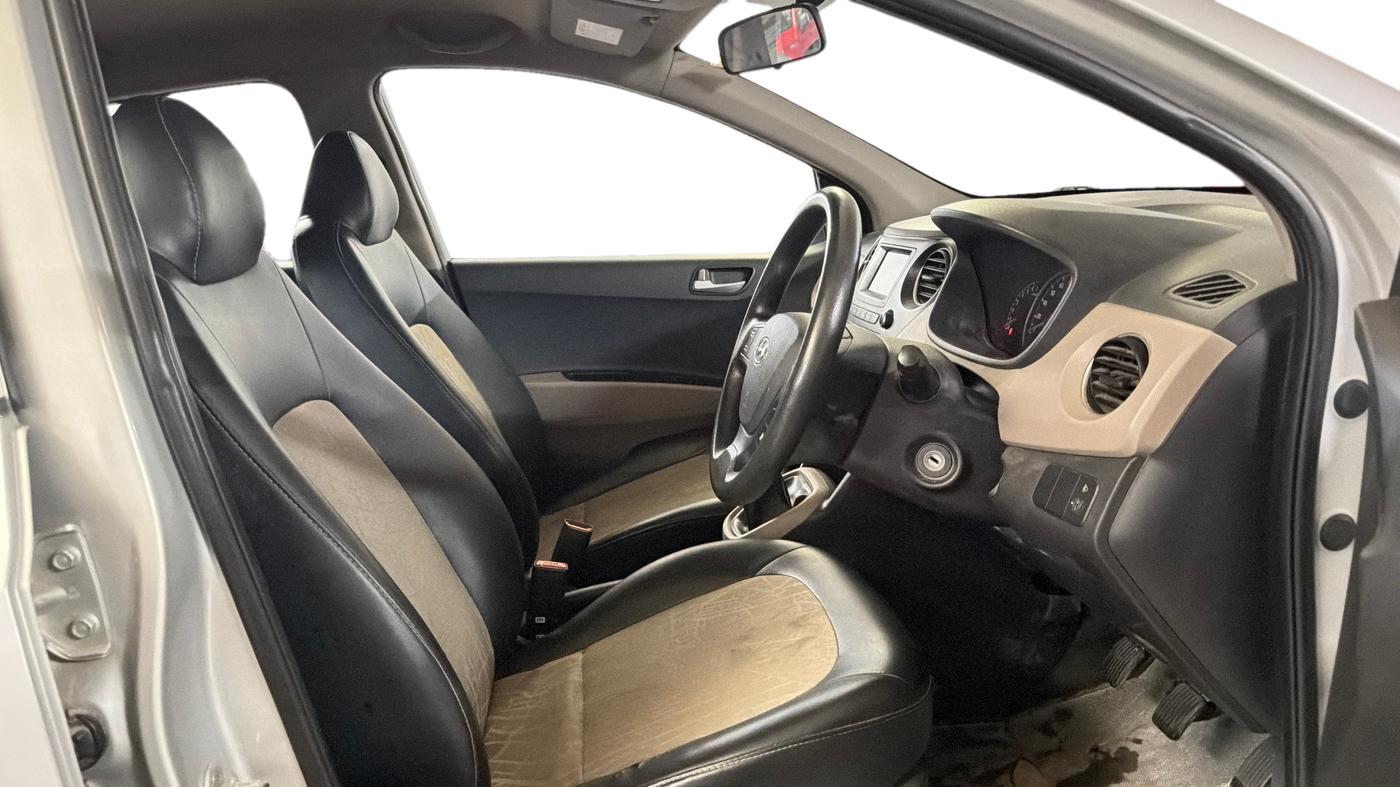 2018 Hyundai Grand i10 SPORTZ 1.2 KAPPA VTVT, Petrol, Manual, 50,689 km, Right Side Front Door Cabin
